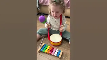 Когда очень любишь музыку 😍 #малыши #дети
