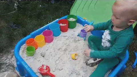 Игры с песком для детей. Games for children with sand